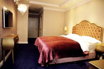 Фото номера Полулюкс Гостиница Royal Hotel г. Дагомыс 2